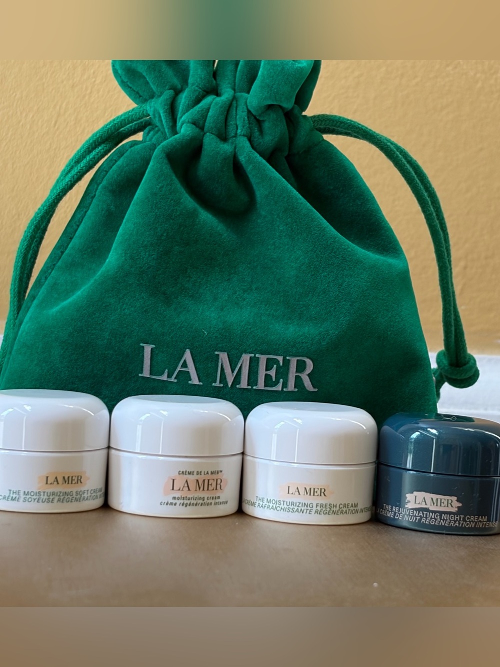 La Mer Moisturizers with Rich Emerald Drawstring Pouch